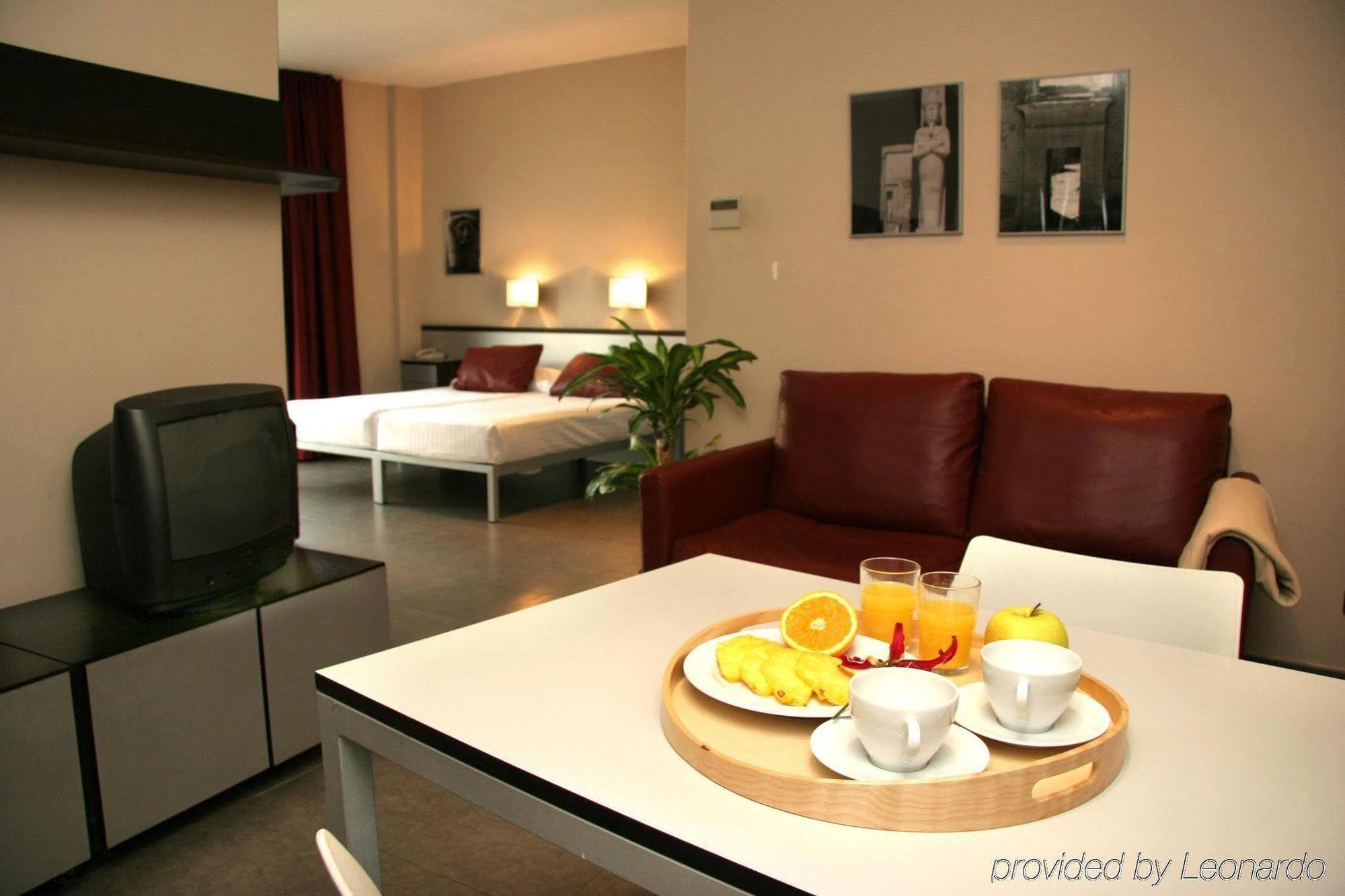 Aparthotel Allada 3* Barcelona Zewnętrze zdjęcie