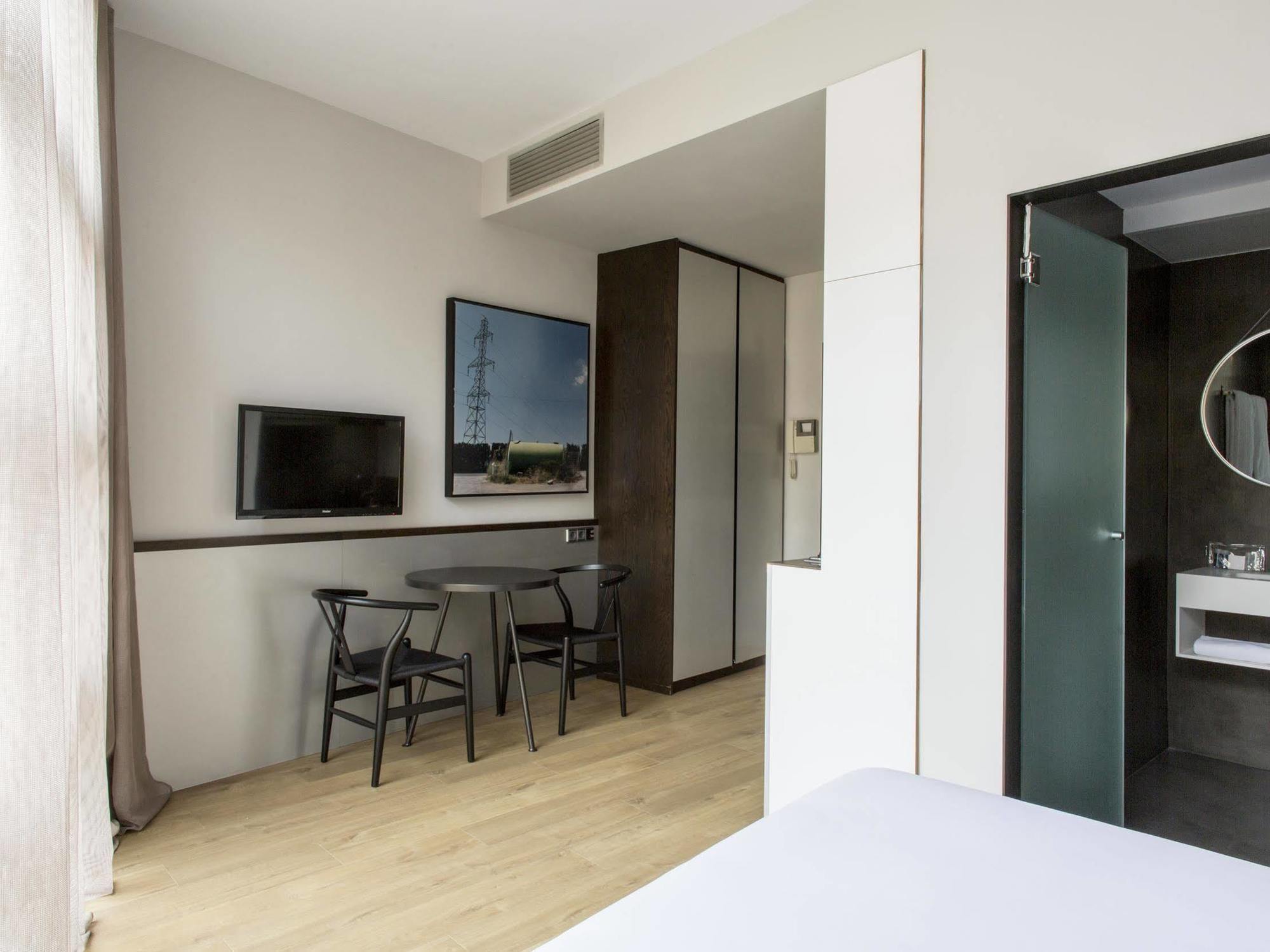 Aparthotel Allada 3* Barcelona Zewnętrze zdjęcie